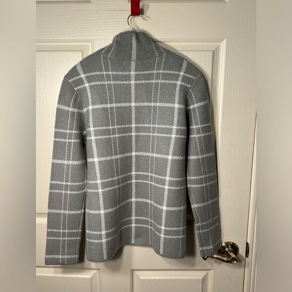 Banana Republic sweater - Picture 2 of 6